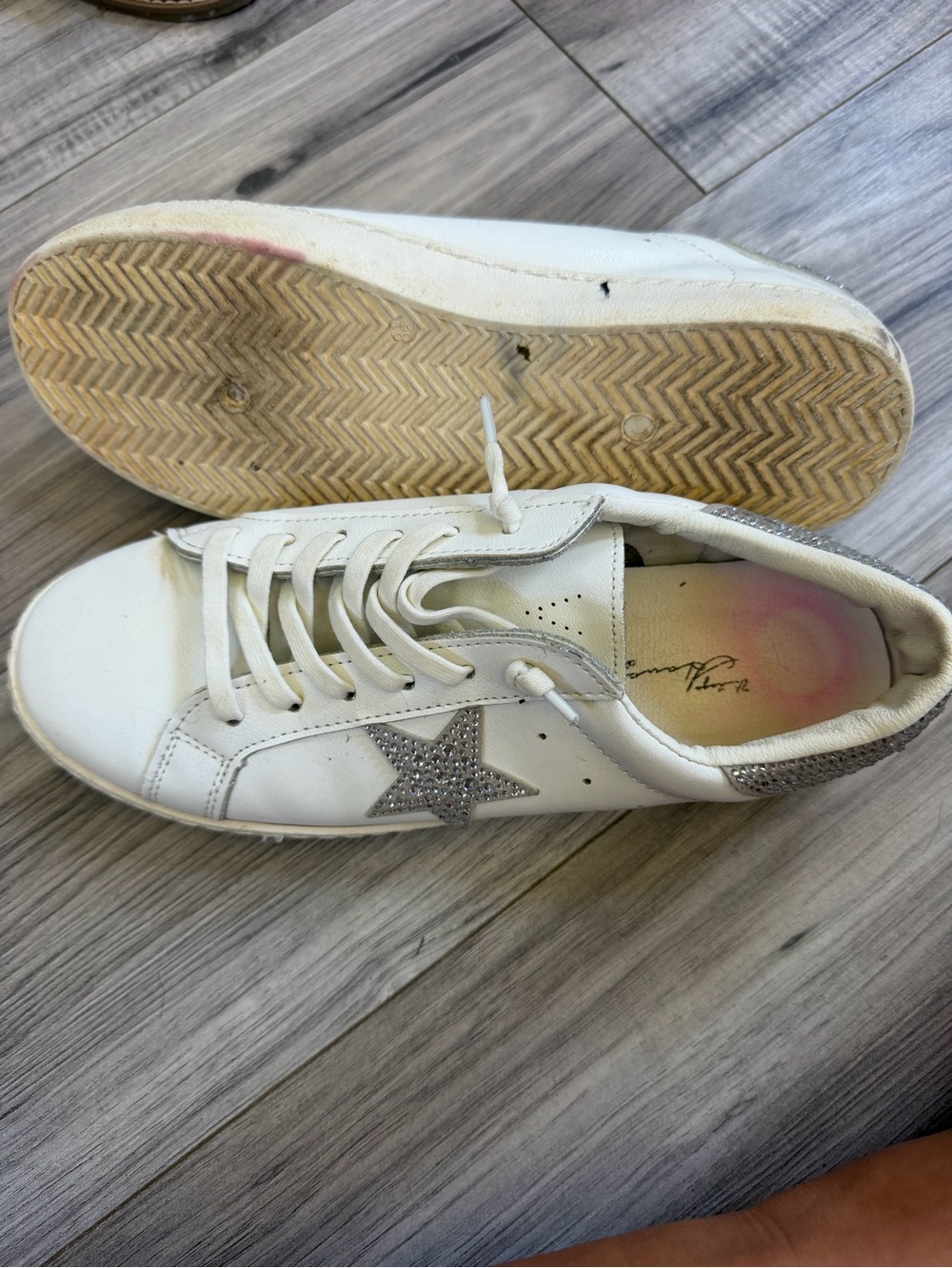 Vintage Havana White Sneakers with Silver Star Accent